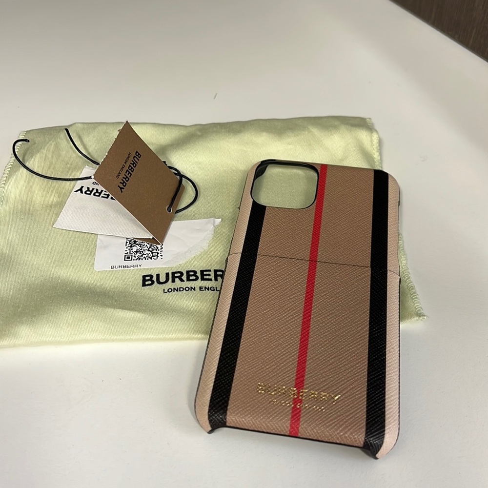 Burberry pocket iPhone case